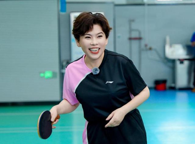 涉贪腐被带走、败光20亿、移民改国籍，邓亚萍身上的谣言太离谱