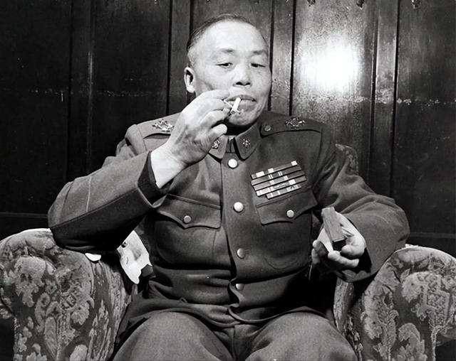 孙中山独子孙科：1949年没跟随蒋介石去台湾，他后来过得怎么样？