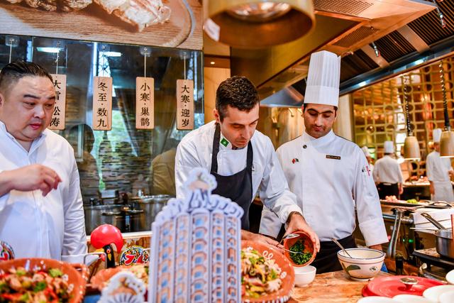 “湖北・武汉澳门周”来了：把澳门美食、玩乐与优惠 “搬” 到江城