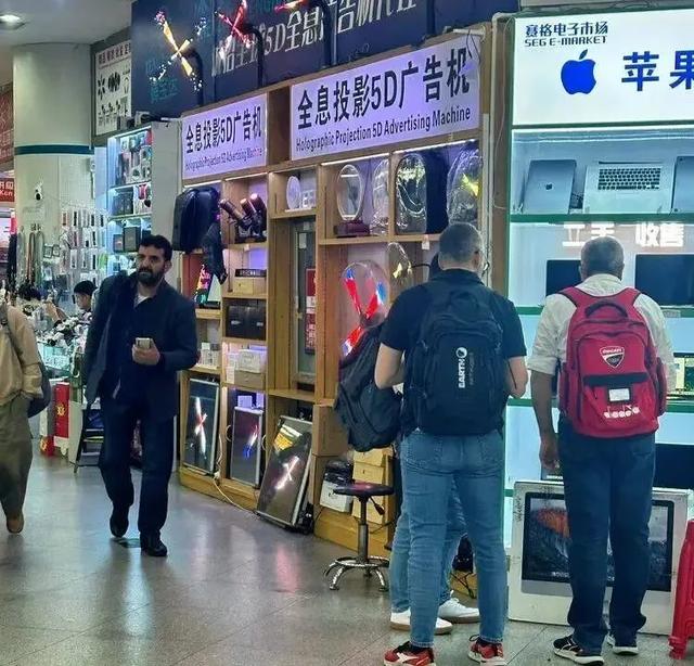 中国县城的打工人,快被AI培训班包围了