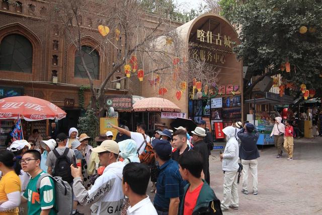 从湖南去了一趟喀什，实话实说，回来才发现朋友圈都是骗人的？