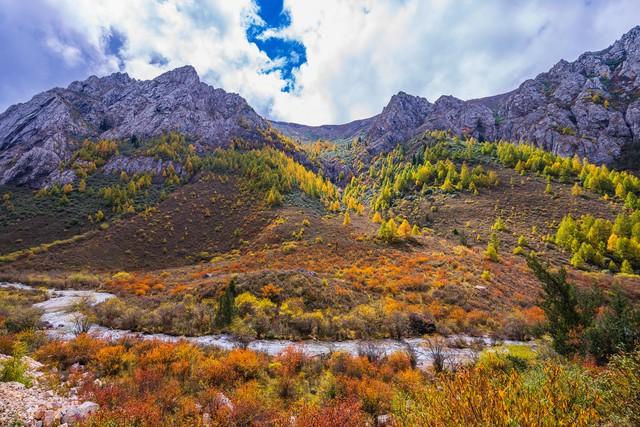 收藏起来慢慢去！国内10个地方人少景美，去过5个以上算旅行家