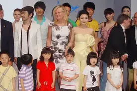 大S为白付出的代价太大了，初中时期又黑又胖，目测体重过百图片