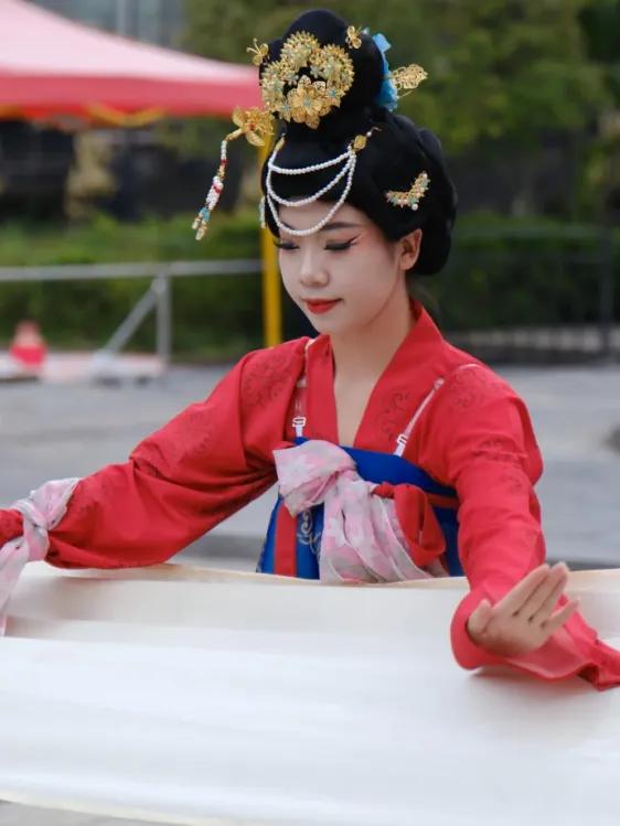 穿越三国，每日精彩不重样！更多惊喜等你来解锁~