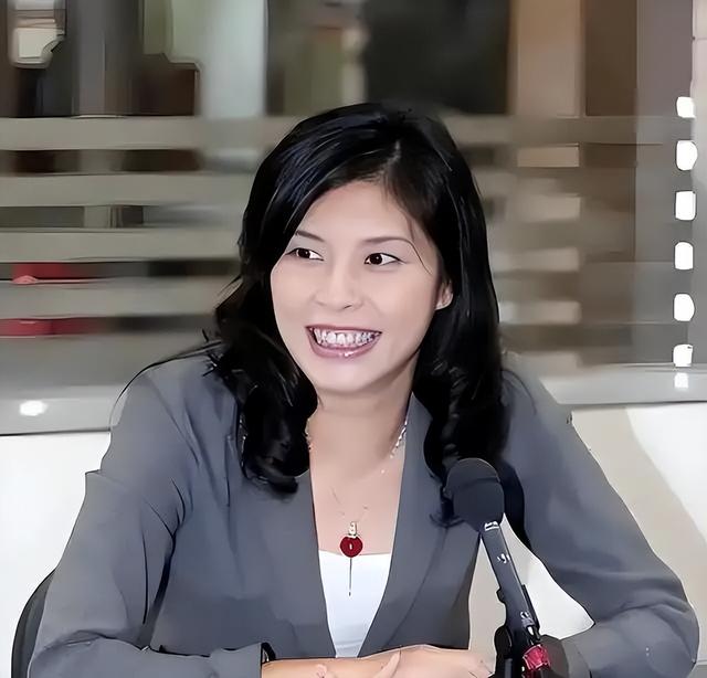 美国劝没用，郑丽文向赖清德宣战	，岛内风向大变，半数挺九二共识