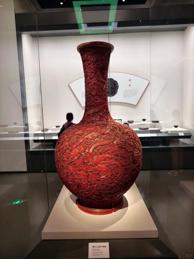 震撼的湖北省博物馆：大量青铜器，越王勾践剑，曾侯乙编钟、尊盘