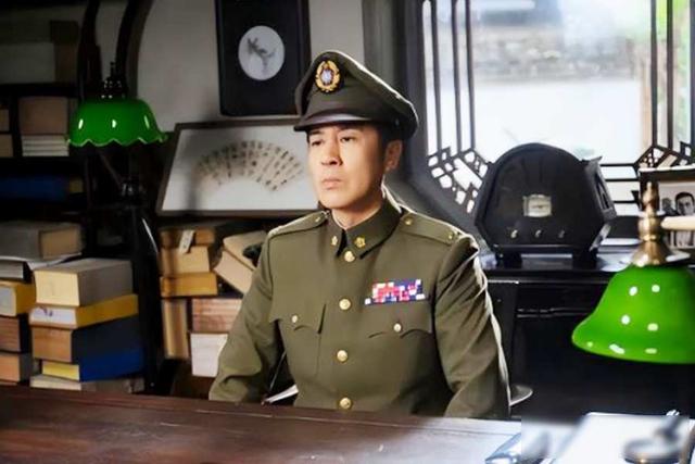 平凡护士，隐秘身份，铜像下的无声传承