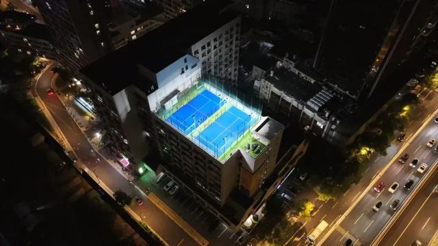 最意想不到的运动空间，竟藏在这些屋顶转角处？等你来解锁！