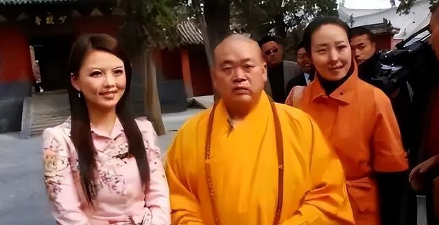 李湘不忍了！公开回应与释永信的真实关系，亲吻照的真相终于大白