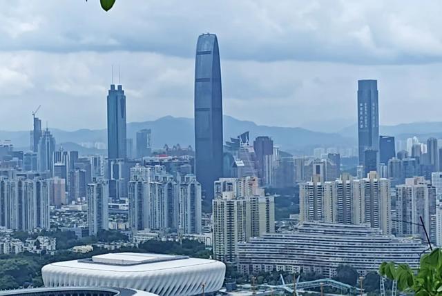 大暴雨之后的深圳罗湖笋岗，这里都快建成深圳新的CBD了！