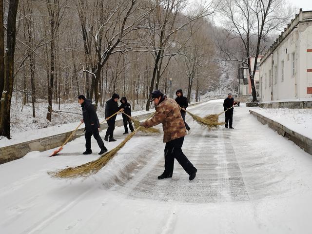 雪落玉渡山，暖心清雪行！董事长邢海军部署，全员护航冰雪秘境