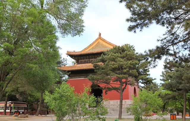 别再去三亚人挤人了！河北这座被低估的皇城，藏着半部清史