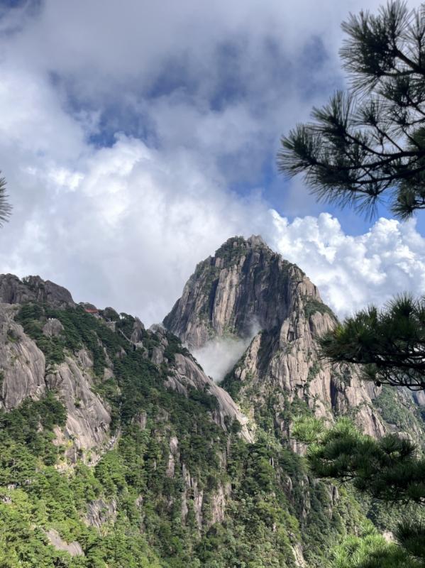 警苑 | 览黄山险峻 寻宏村幽韵