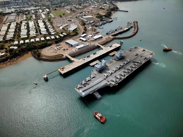 又让张召忠说中了？东拼西凑550亿建的2艘航母，如今彻底成为累赘