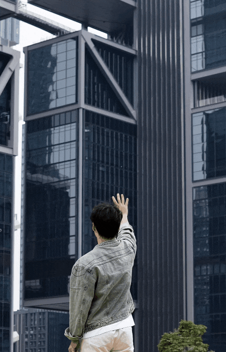 最懂生活的年轻人，爱上了大疆的「赛博飞宠」