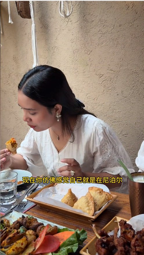 中国女婿高攀？尼泊尔岳母游中国，180门票嫌贵，家境被扒后惊呆