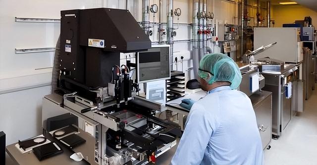 47%！日本限制光刻机出货后，日媒：中国客户开始不买账了