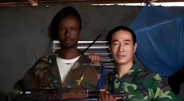 河南小伙在非洲14年，这一夫多妻，男人只用玩，女人却干活地位低