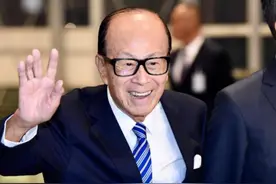 李嘉诚不仅是处心积虑的摘瓜人，还是居心叵测的两面人图片