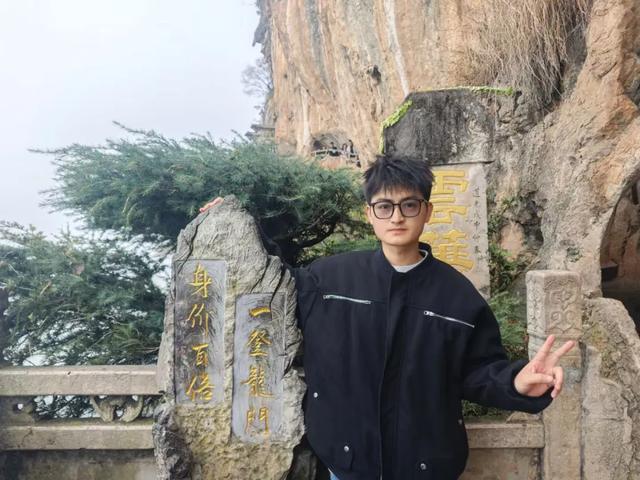 「开垦」鸿蒙生态的极客们	，种出漫天星光