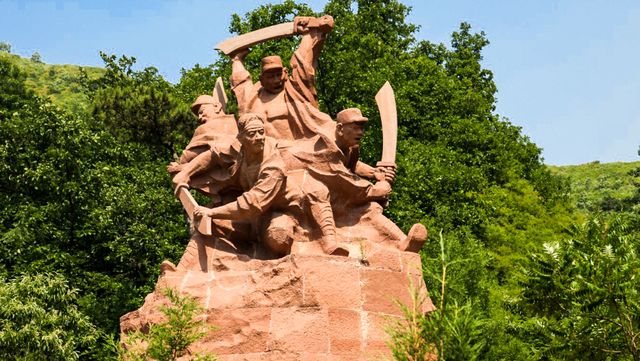 雄关漫道真如铁 而今迈步从头越