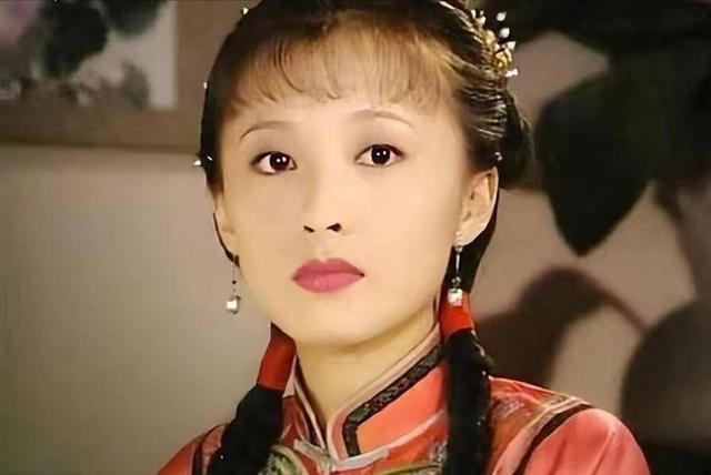 演员徐露：嫌丈夫丑不生孩子，丈夫给她245万，生下女儿后怎样了