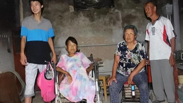 庞众望女友不忍了！公开回应与庞众望真实关系	，分手传闻真相大白