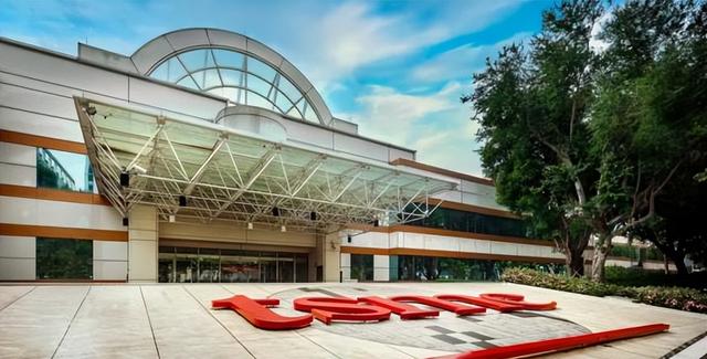 全都“叛变	”了，台积电	、三星接连宣布，外媒：中国不买了