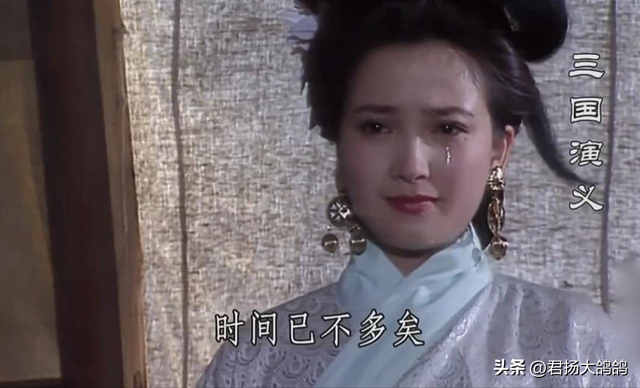 原来他是许亚军长子，神似前妻何晴，如今名校毕业已成父亲的骄傲