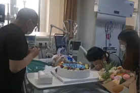 海南大学一学生实验室晕倒送医后死亡，校方回应图片