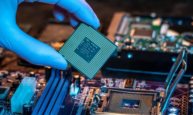 中国决心已下，说什么也不买了，白宫后知后觉，转头宣布对华加税