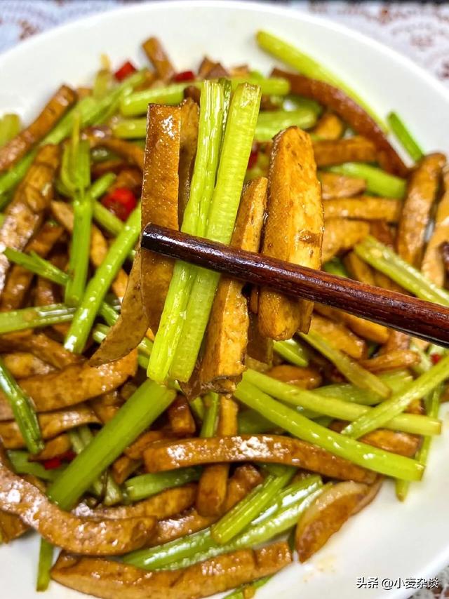 血管干净人长寿！婆婆每周必煮这3道菜，全家血管干净，吃的安心