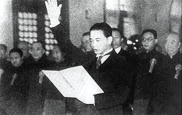 李大钊牺牲后	，妻子筹措安葬费，鲁迅捐了五十，汪精卫捐了一千