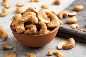 2种坚果比米饭还升血糖？常吃会损坏胰岛细胞，吃成糖尿病就晚了图片