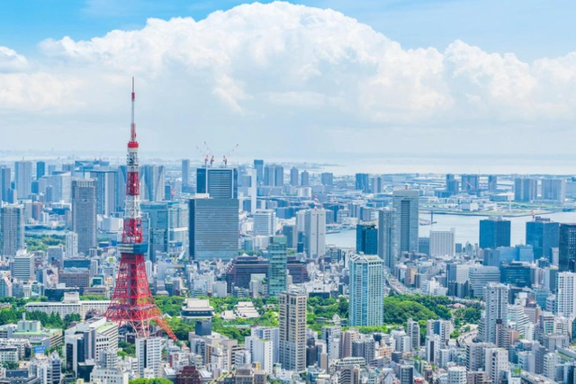 硬扛俩月后日本不行了，中方第四波制裁开始，高市想见中方领导人