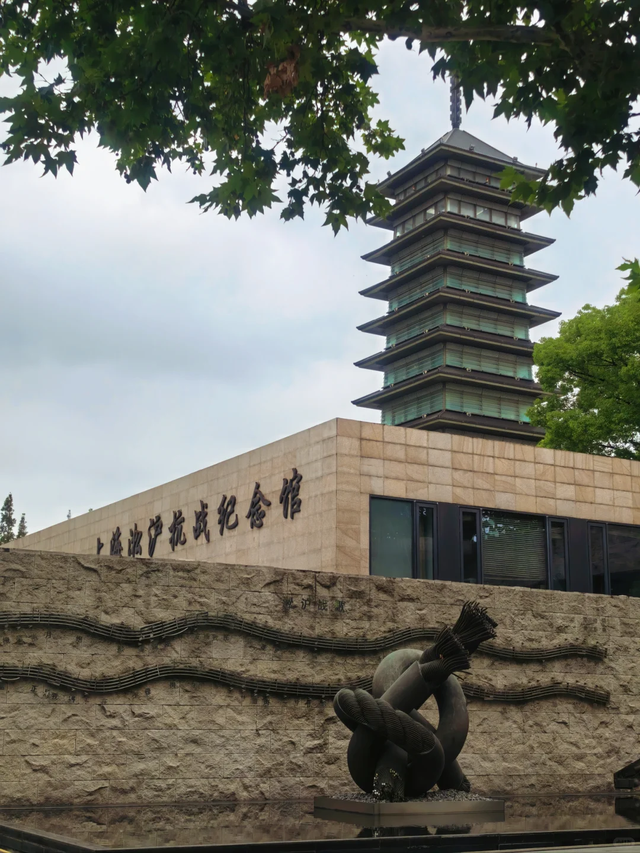 刷爆朋友圈的上海一人行攻略！6 个免费室内场馆，爽逛一整天