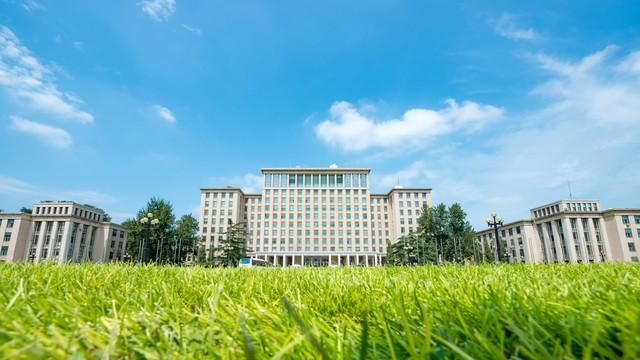 医学的军医大学，报考有哪些注意事项？