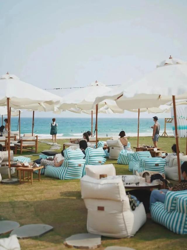 拥抱阳光 奔赴万宁25℃的椰风海韵温暖度假