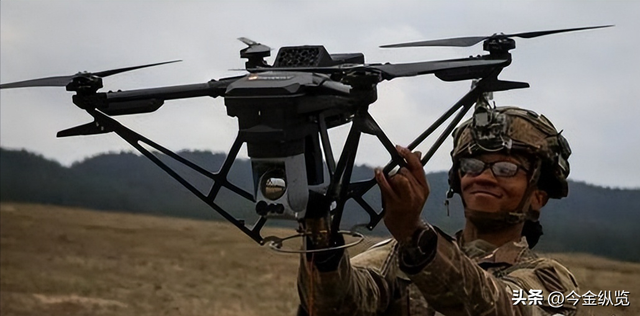 俄乌战火逼出黑科技！美军无人机“不靠卫星”，也可以精准作战！