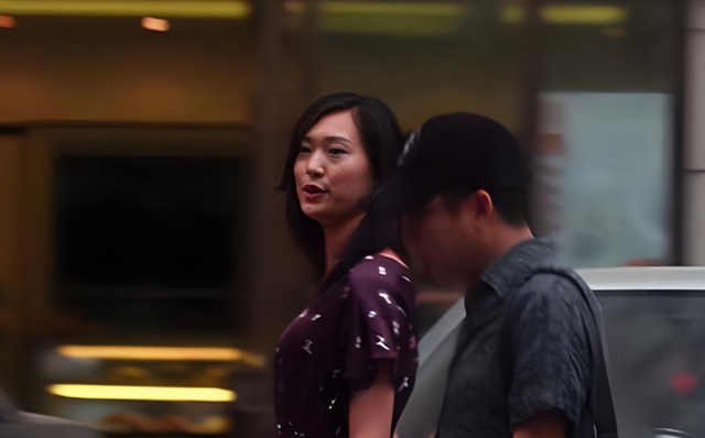 那个曾扬言让中国给全世界道歉，惨遭央视开除的阿丘，如今怎样了