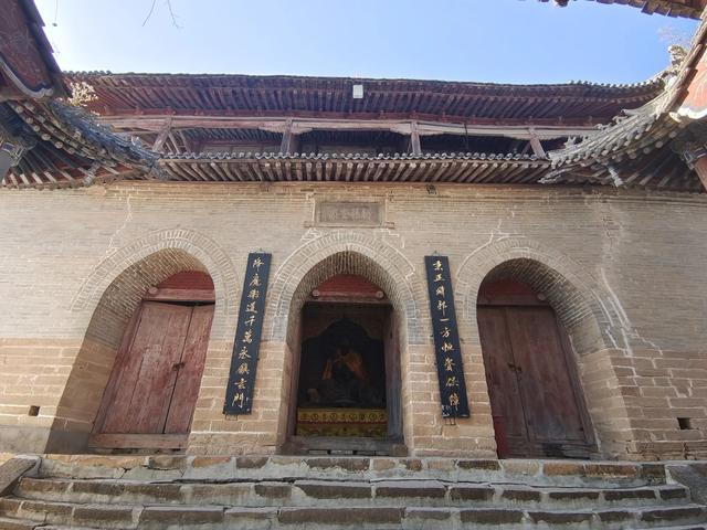 甘肃平凉,被严重低估的宝藏小城!感受西北黄土高原的豪迈与烟火