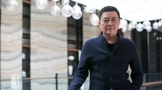 他曾与刘涛同床共枕4年，如今年过六旬依旧未娶，刘涛直言愧疚