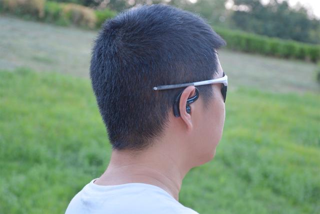 运动爱好者的福音：南卡OE Nova开放式耳机，音质与舒适度拉满