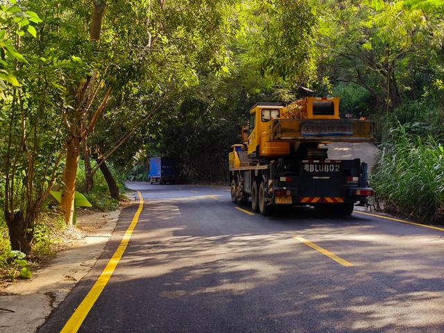 塘朗山郊野公园[绿平二路入口]骑行爬坡好地方