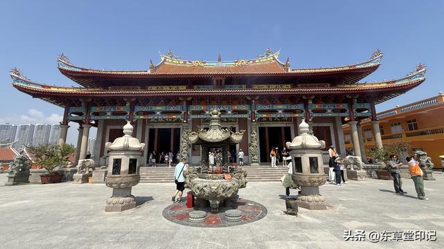 探秘石狮黄金海岸洛迦寺：海上佛国的千年禅韵与滨海秘境