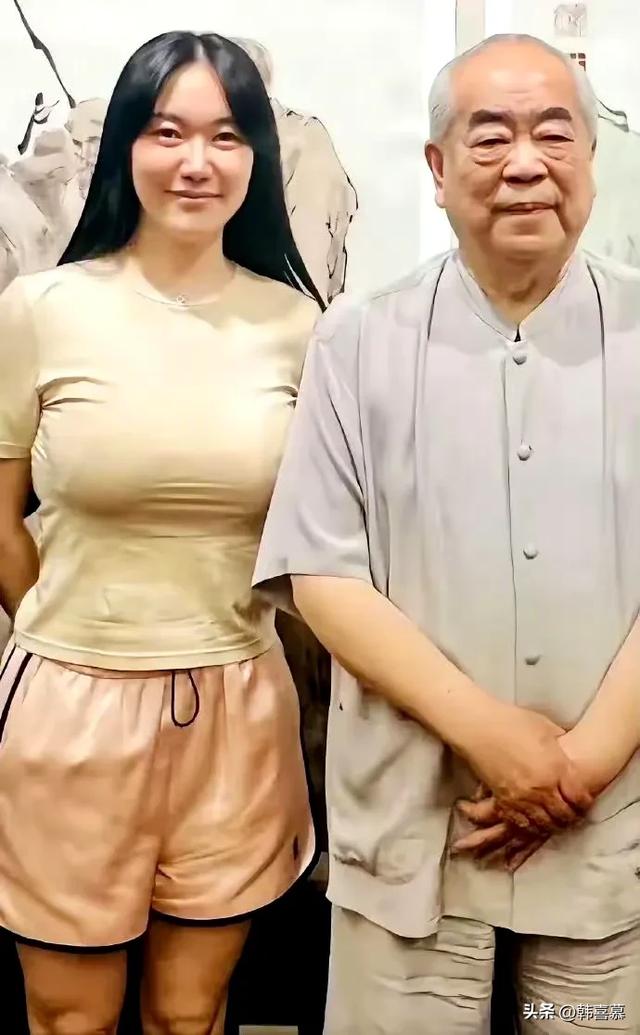 87岁范曾老来得子，宣布与子女断绝关系，亿万财产留给妻子管理