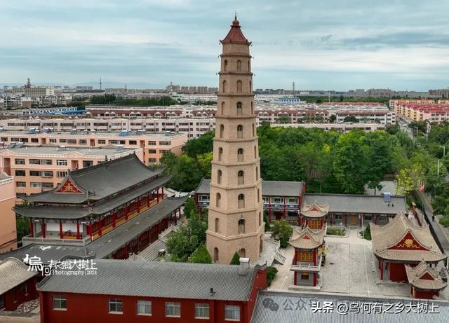 吴忠金塔小区,得名自兴隆寺以及这座十层楼阁式砖塔