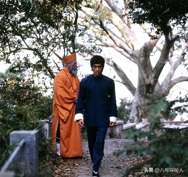 没想到！52年后丁珮终于说出真相：李小龙死前在床上倒了12分钟