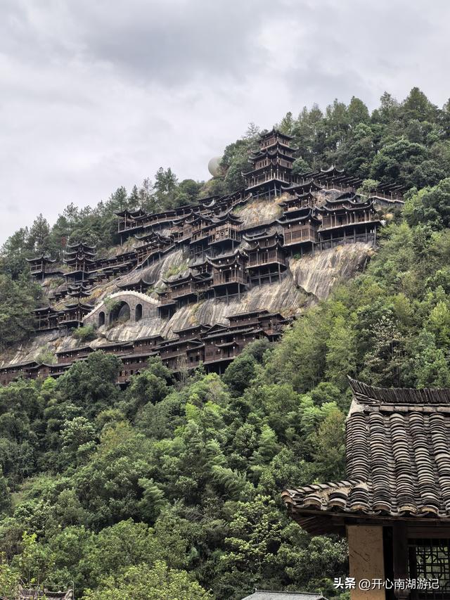 2025年秋老姐俩江西行，游望仙谷