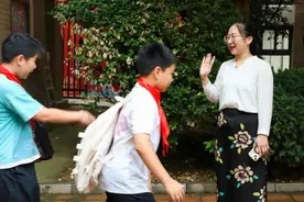 符合条件可直接评聘“高级”！郑州中小学教师评职称 “绿色通道”开启图片